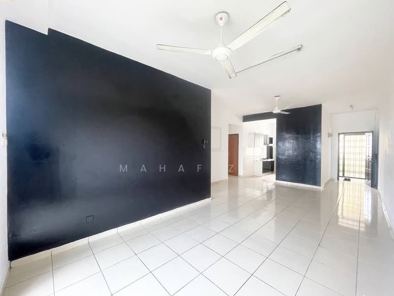Pangsapuri untuk Dijual di Sri Ixora Apartment - Mahafiz . - PropertyGuru.com.my