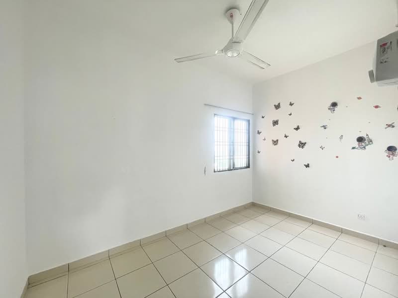Pangsapuri untuk Dijual di Sri Ixora Apartment - Mahafiz . - PropertyGuru.com.my