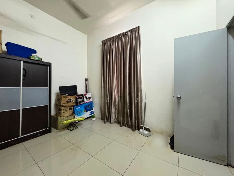 Semi-Detached House for Sale in Bandar Saujana Putra (Tanjong Duabelas) - Mahafiz . - PropertyGuru.com.my
