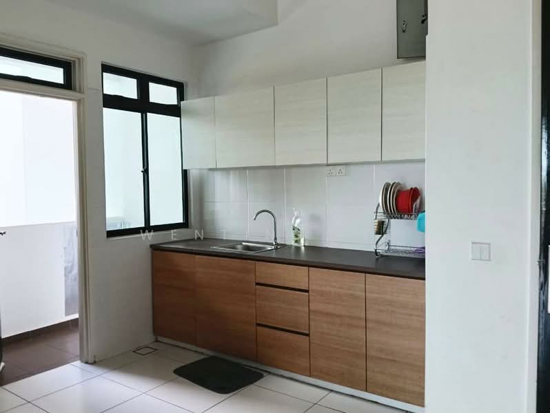 Pangsapuri untuk Dijual di Sky View - Wenting Lee - Kitchen - PropertyGuru.com.my