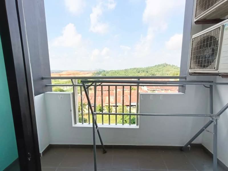 Pangsapuri untuk Dijual di Sky View - Wenting Lee - Balcony - PropertyGuru.com.my