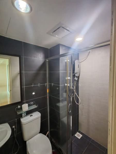 Kondominium untuk Disewa di Kinta Riverfront Hotel & Suites - Jeff Tan - Bathroom - PropertyGuru.com.my