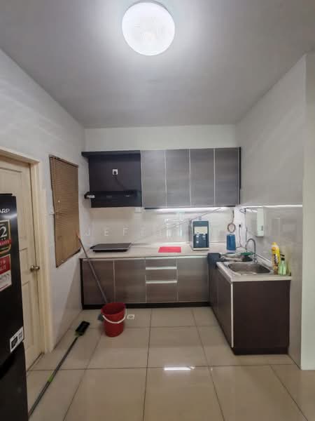Kondominium untuk Disewa di Kinta Riverfront Hotel & Suites - Jeff Tan - Kitchen - PropertyGuru.com.my