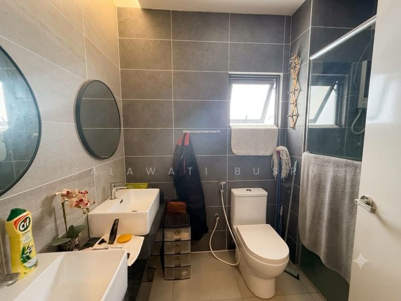 Rumah Teres 2-Tingkat untuk Dijual di Cyberjaya (Selangor) - Salawati Busro - Bathroom - PropertyGuru.com.my