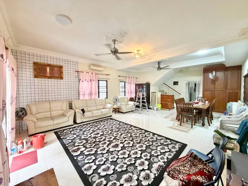 2-storey Terraced House for Sale in Shah Alam (Selangor) - Salawati Busro - Living Room - PropertyGuru.com.my
