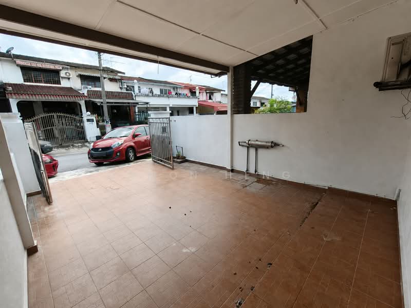 2-storey Terraced House for Rent in Sri Petaling (Kuala Lumpur) - Damon Heng - Exterior - PropertyGuru.com.my