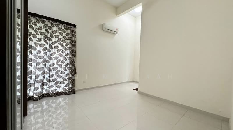 Bungalow House for Sale in Anjung Melati (Gombak) - Aimi Mahirah - PropertyGuru.com.my