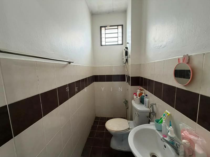 2-storey Terraced House for Sale in Taman JP Perdana (Johor Bahru) - See Yin . - Bathroom - PropertyGuru.com.my
