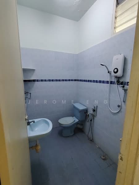 2-storey Terraced House for Rent in Kampung Sungai Nibong (Bayan Lepas) - Jerome Eng - Bathroom - PropertyGuru.com.my