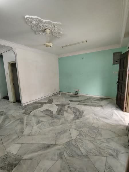 2-storey Terraced House for Rent in Kampung Sungai Nibong (Bayan Lepas) - Jerome Eng - Living Room - PropertyGuru.com.my