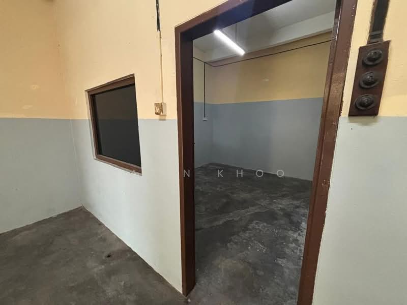 Shop for Rent in Taman Tasek (Ipoh) - Qazin Khoo - Interior - PropertyGuru.com.my