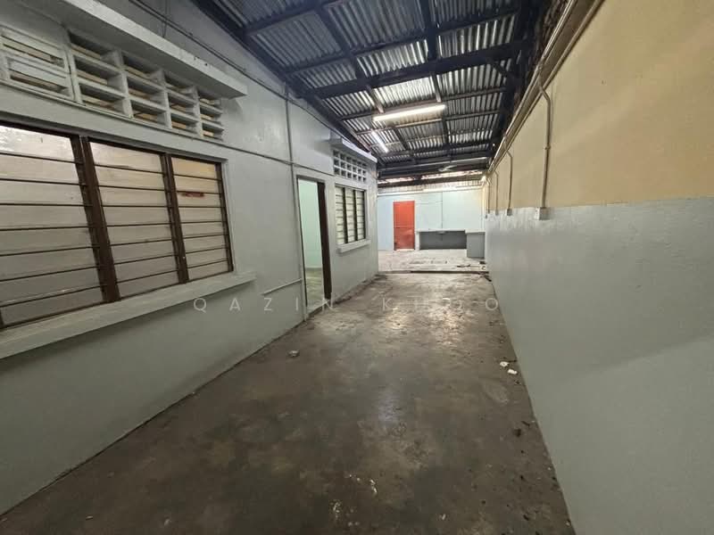 Shop for Rent in Taman Tasek (Ipoh) - Qazin Khoo - Interior - PropertyGuru.com.my