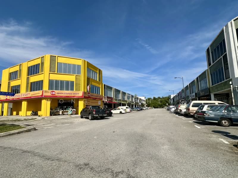 Shop / Office for Rent in Saujana Rawang (Rawang) - Wong Wen Heng - Exterior - PropertyGuru.com.my
