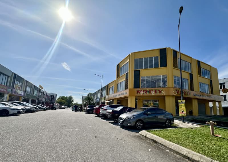 Shop / Office for Rent in Saujana Rawang (Rawang) - Wong Wen Heng - Exterior - PropertyGuru.com.my
