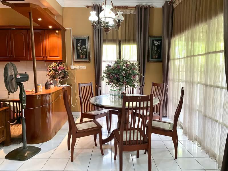 2-storey Terraced House for Sale in Bandar Baru Bangi (Selangor) - Natira Sulaiman - Dining Room - PropertyGuru.com.my