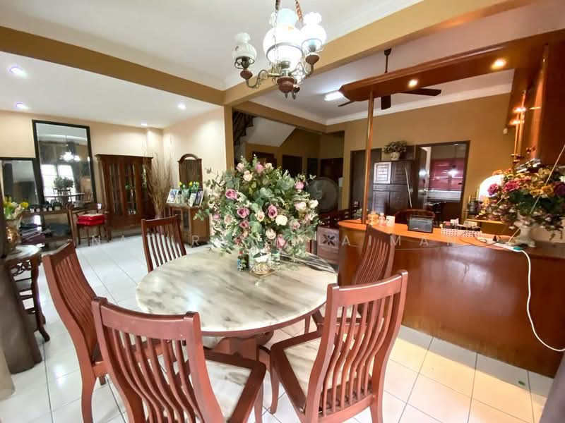 2-storey Terraced House for Sale in Bandar Baru Bangi (Selangor) - Natira Sulaiman - Dining Room - PropertyGuru.com.my
