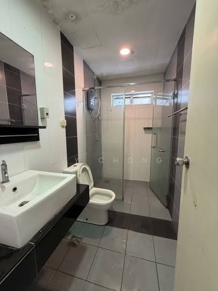 Condominium for Rent at The Wharf Residence - Ivy Chong - Bathroom - PropertyGuru.com.my