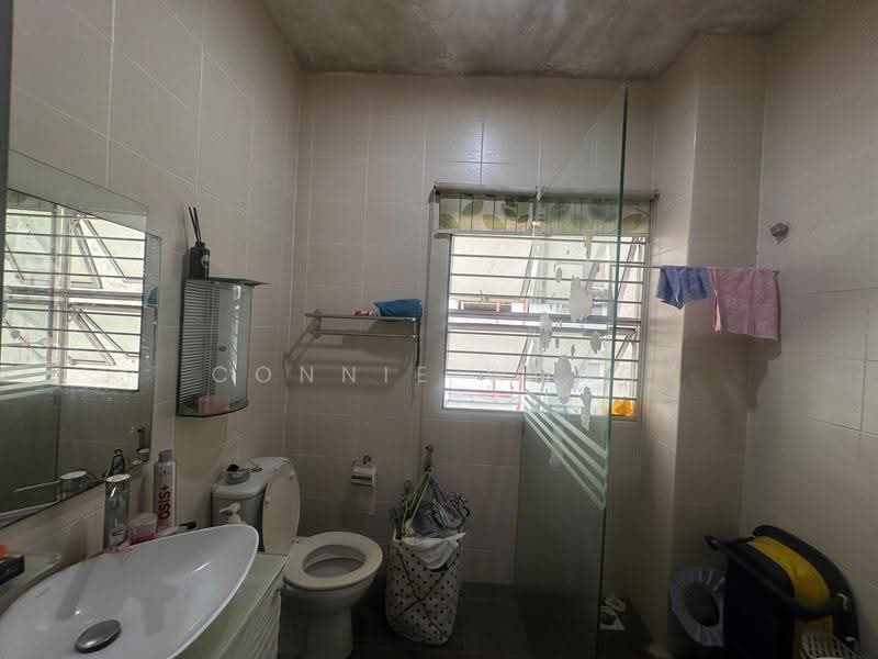 Rumah Berkembar untuk Dijual di Kuchai Lama (Kuala Lumpur) - Connie Wong - PropertyGuru.com.my