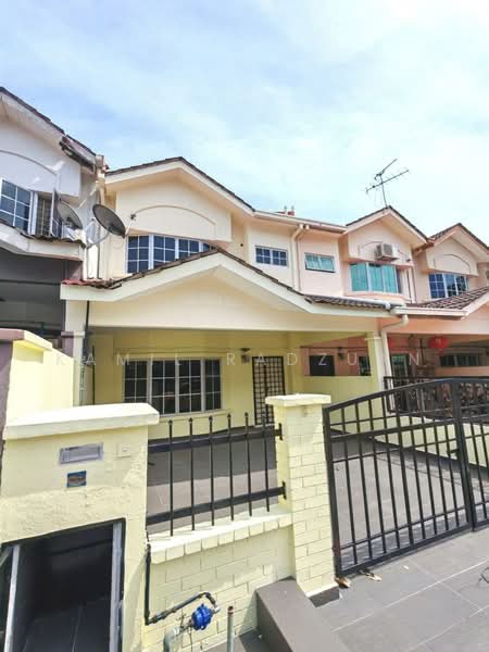 Rumah Teres 2-Tingkat untuk Disewa di Taman Bukit Mewah Fasa 8a (Kajang) - Kamil Radzuan - Exterior - PropertyGuru.com.my
