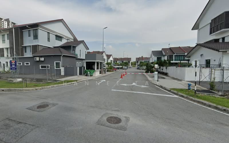 Rumah Teres 2-Tingkat untuk Dijual di Taman Putra Prima (Puchong) - Hannee Tay - Exterior - PropertyGuru.com.my