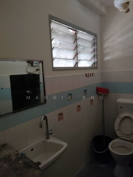 Flat for Rent at PPR Kampung Baru Air Panas - Maggie Kho - Bathroom - PropertyGuru.com.my