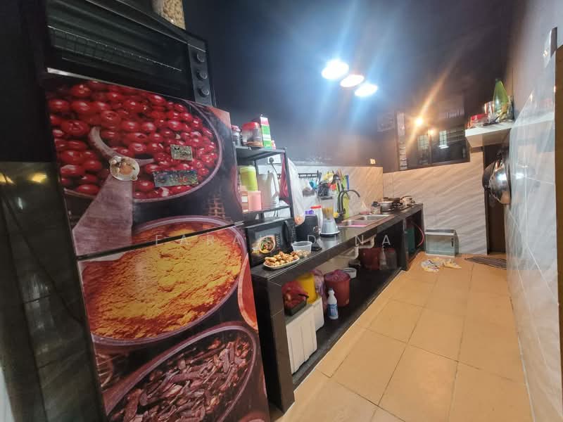 Pangsapuri untuk Dijual di Dataran Otomobil - Farah Dina - Kitchen - PropertyGuru.com.my