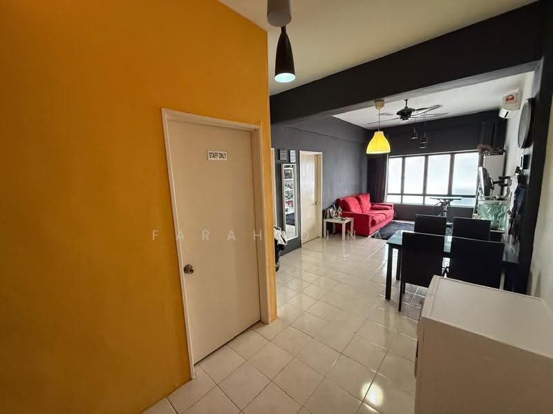 Pangsapuri untuk Dijual di Dataran Otomobil - Farah Dina - Living Room - PropertyGuru.com.my