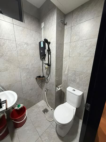 Kediaman Servis untuk Disewa di Traders Park - Raven Chung - Bathroom - PropertyGuru.com.my