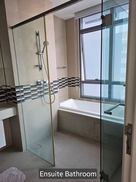 Kediaman Servis untuk Dijual di The Panorama - David Tang - Bathroom - PropertyGuru.com.my