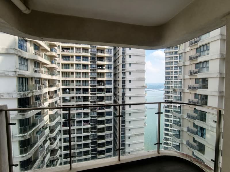 Condominium for Rent at Royal Strand @ Country Garden Danga Bay - Wei Jian Tan - Balcony - PropertyGuru.com.my