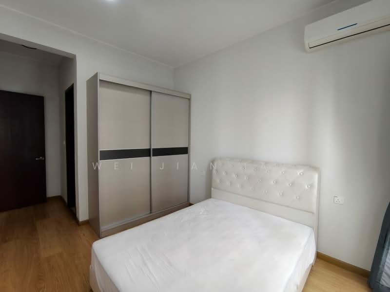 Condominium for Rent at Royal Strand @ Country Garden Danga Bay - Wei Jian Tan - Bedroom - PropertyGuru.com.my