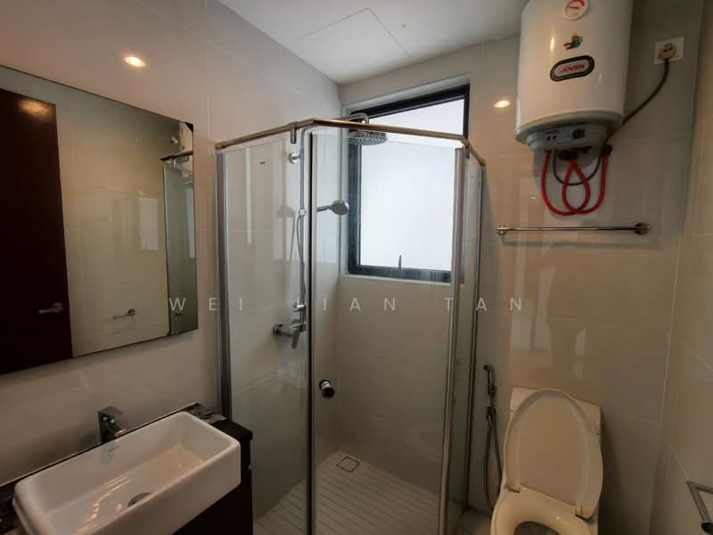 Condominium for Rent at Royal Strand @ Country Garden Danga Bay - Wei Jian Tan - Bathroom - PropertyGuru.com.my