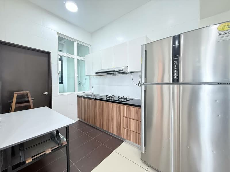 Condominium for Sale at M Condominium @ Larkin - Lui Lui - Kitchen - PropertyGuru.com.my