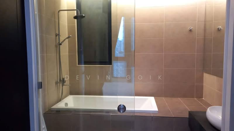 Service Residence for Rent at KL Gateway Premium Residences - Devin Goik - Bathroom - PropertyGuru.com.my
