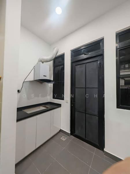 Rumah Teres 2-Tingkat untuk Disewa di Eco Summer (Johor Bahru) - Roselynn Chai - Kitchen - PropertyGuru.com.my