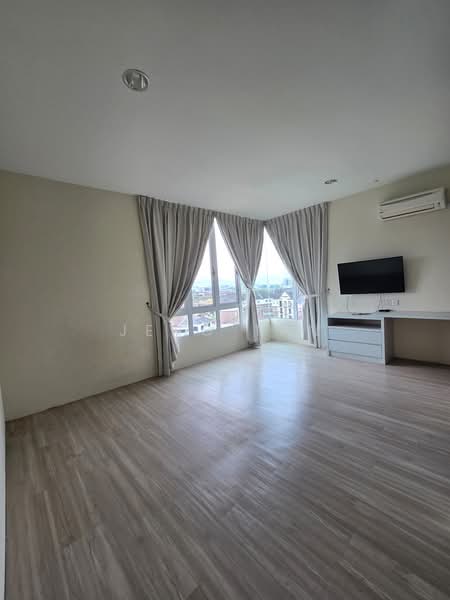 Kondominium untuk Disewa di D' Jewel - Jeno Tan - Living Room - PropertyGuru.com.my