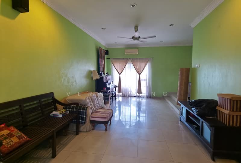 Bungalow House for Sale in Pantai Sepang Putra (Sepang) - Vernice Ng - Living Room - PropertyGuru.com.my