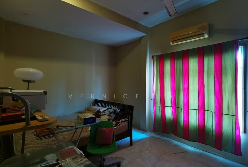 Bungalow House for Sale in Pantai Sepang Putra (Sepang) - Vernice Ng - Bedroom - PropertyGuru.com.my