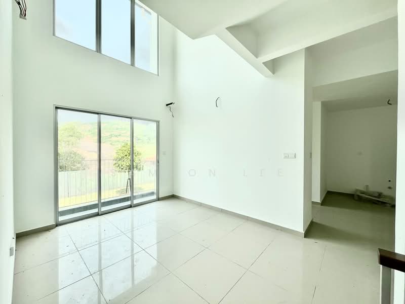 2-storey Terraced House for Sale in Bandar Gamuda Gardens (Rawang) - Samson Lee - Living Room - PropertyGuru.com.my