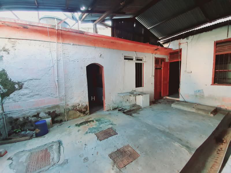 Rumah Teres 1-Tingkat untuk Dijual di Bandar Hilir (Melaka City) - CHIN FN - Exterior - PropertyGuru.com.my