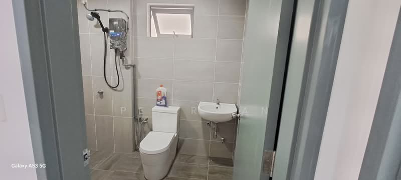 Kediaman Servis untuk Disewa di Parkland Residence - Peter Tan - Bathroom - PropertyGuru.com.my