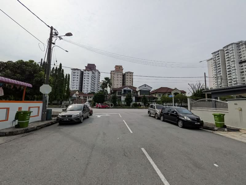 Rumah Teres 2-Tingkat untuk Dijual di Taman Maluri (Cheras) - Ahmad Farhi - Exterior - PropertyGuru.com.my