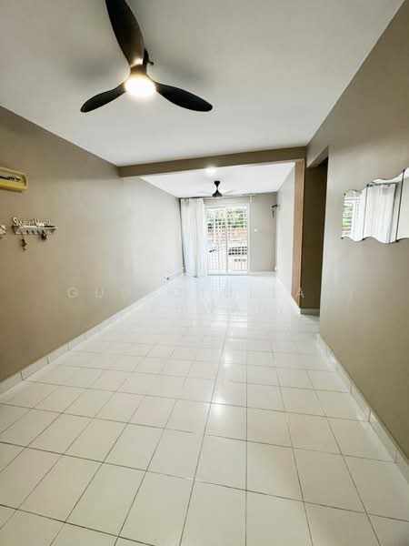 Pangsapuri untuk Dijual di Goodview Heights - Gudrotullah Ikhwan - Living Room - PropertyGuru.com.my