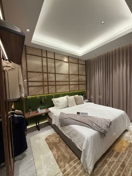 Kediaman Servis untuk Dijual di Binastra Cochrane - Walter Tan - Bedroom - PropertyGuru.com.my