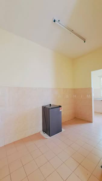 Rumah Teres 2-Tingkat untuk Dijual di Taman Bandar Senawang (Senawang) - Hawa Ibrahim - Kitchen - PropertyGuru.com.my