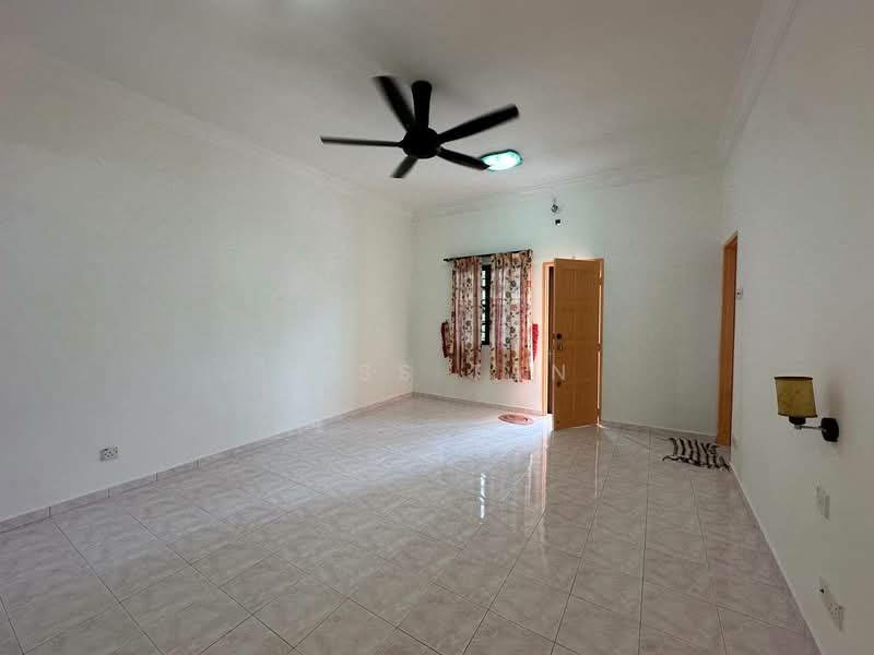 Rumah Teres untuk Dijual di Klebang (Melaka) - Tess Tan - Living Room - PropertyGuru.com.my