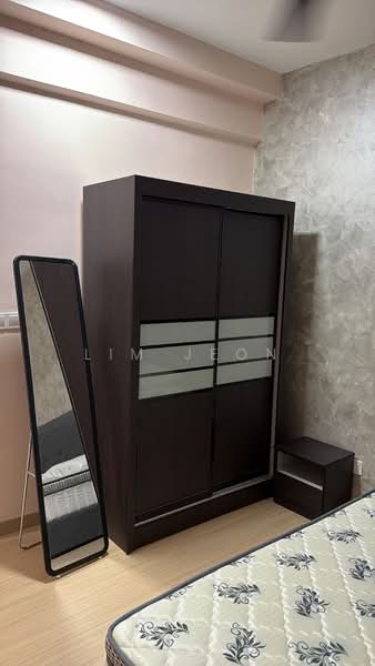 Kediaman Servis untuk Dijual di Gravit8, Klang - Lim Jeon - Bedroom - PropertyGuru.com.my