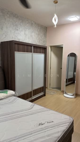 Kediaman Servis untuk Dijual di Gravit8, Klang - Lim Jeon - Bedroom - PropertyGuru.com.my