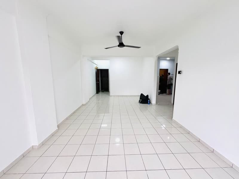 Pangsapuri untuk Dijual di Vistana Mahkota - Mahafiz . - PropertyGuru.com.my