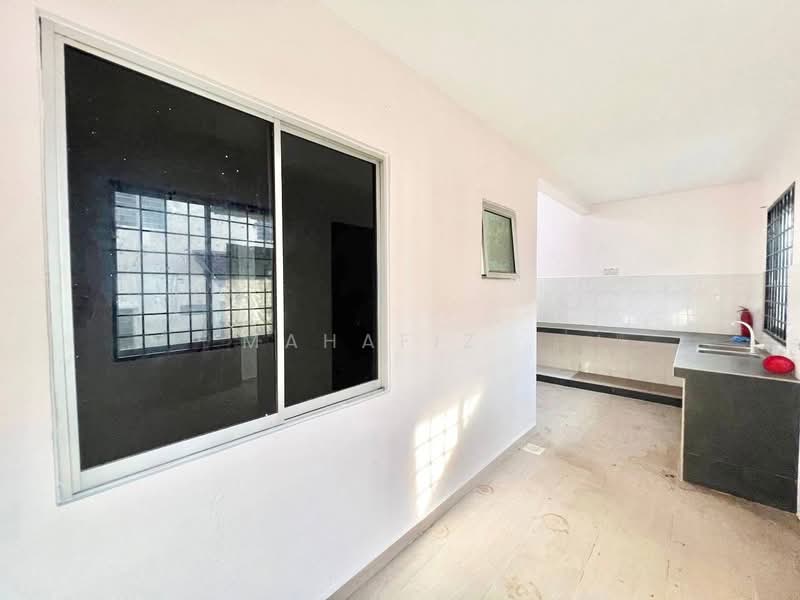 Rumah Teres 2-Tingkat untuk Dijual di Taman Desa Mewah (Semenyih) - Mahafiz . - PropertyGuru.com.my